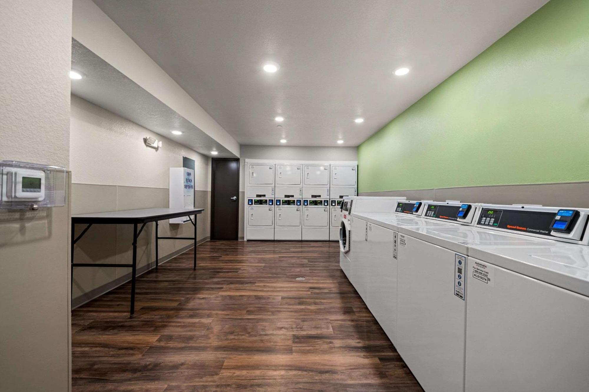 Woodspring Suites Yorktown Newport News Eksteriør billede